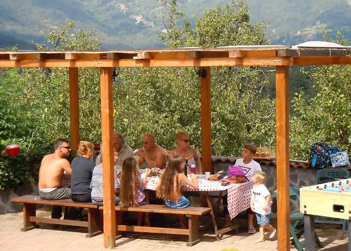 לינה וארוחת בוקר Il Bosco Delle Fate Corniglio